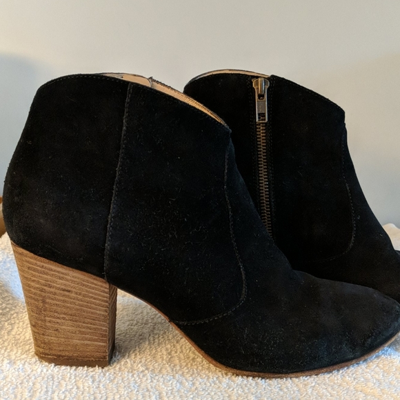 Club Monaco black suede side 9 zipper ankle Size 9 - Picture 12 of 16